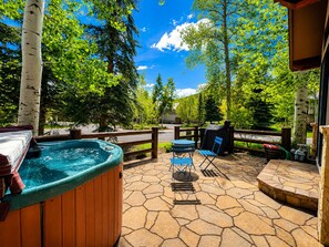 Condo, 2 Bedrooms | Terrace/patio - 2480 Escape To The Lakes At Deer Valley! Private Hot Tub Oasis-close To The Slopes! 2 Bedroom Condo by RedAwning (Park City)