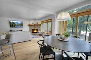 Condo, 2 habitaciones | Restaurantes