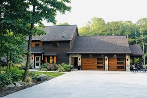 Exterior - Walk to Road America & near Kohler Golf  ~ 
The Woods Estate ~ Modern Luxury (Plymouth)