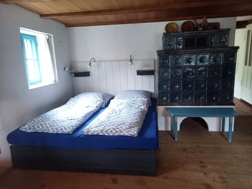 Rural living in renovated farmhouse-EG, terrace, 20 min to Landshut 