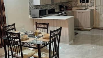 Tủ lạnh, lò vi sóng, lò nướng, bếp nấu