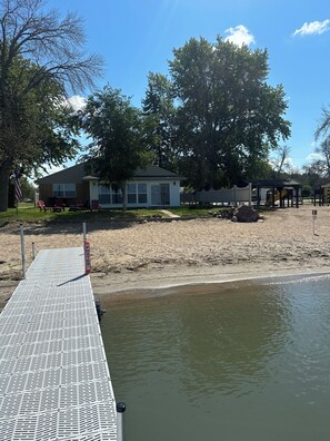 Sun-loungers, beach towels