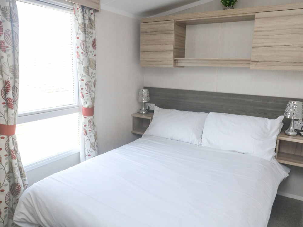 GOODISON DEVON CLIFF, family friendly, with a garden in Exmouth