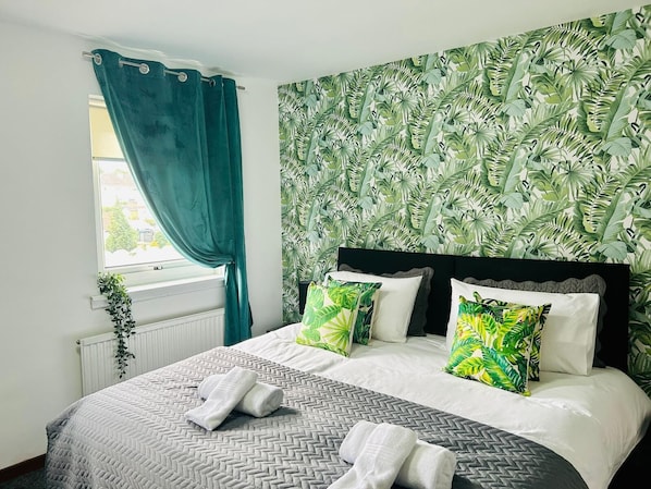 Comfort Apartment, 3 Bedrooms | 3 bedrooms, iron/ironing board, free WiFi