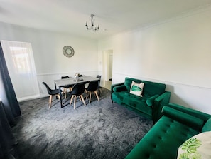 Comfort Apartment | Living area