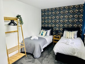 3 chambres, fer et planche à repasser, Wi-Fi gratuit
