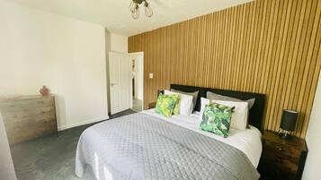 Comfort Apartment | 3 bedrooms, iron/ironing board, free WiFi