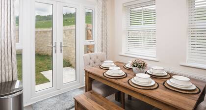 Peak District New Modern Cottage in Buxton