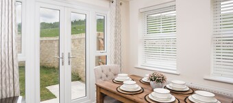 Peak District New Modern Cottage in Buxton