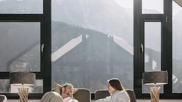 Sauna, bagno turco, massaggi con le pietre calde, massaggi