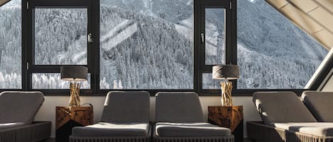 Sauna, Dampfbad, Warmsteinmassagen, Massageanwendungen