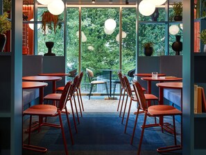 Bar (on property) - TRIBE Baden-Baden (Baden-Baden)