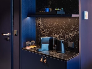 Hochwertige Bettwaren, Daunenbettdecken, Zimmersafe