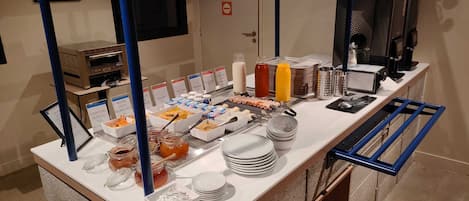 Daily buffet breakfast (EUR 9.5 per person)
