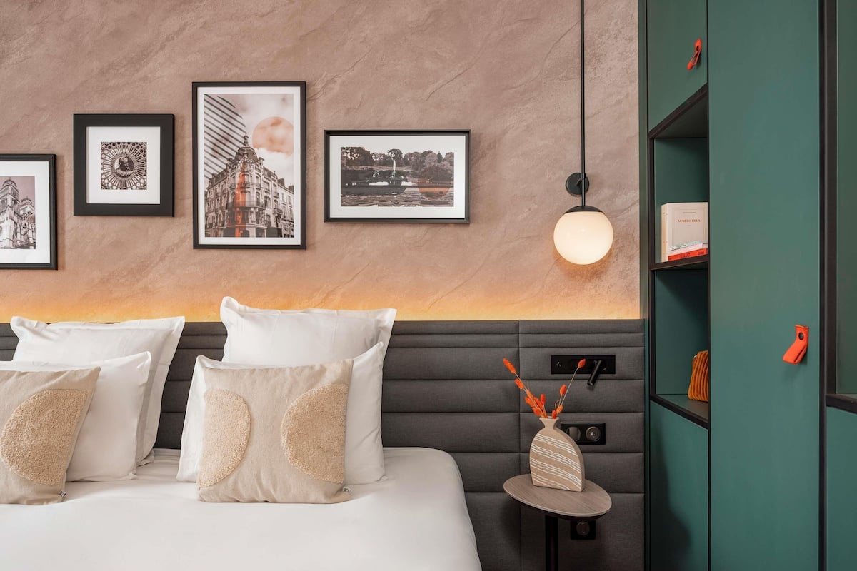 Minibar, in-room safe, desk, blackout curtains