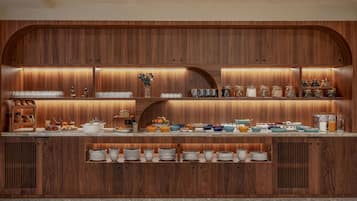 Petit déjeuner buffet (20 EUR par personne)