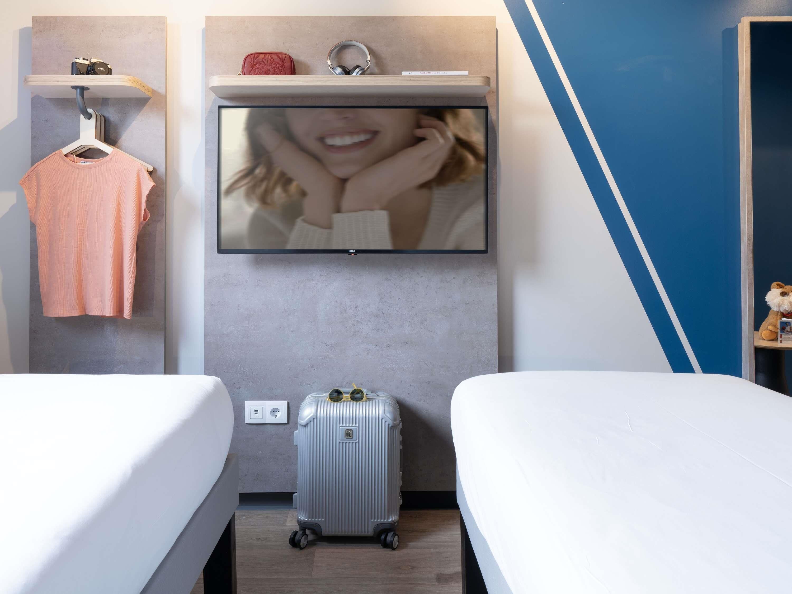 Rom – standard, 2 enkeltsenger | Wi-fi (inkludert) og sengetøy