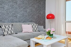 Imagen sin descripción, 3 de 37, botón