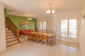 Dining - Residence Mare e Sole, T6 Confort (taglio isolaccio)