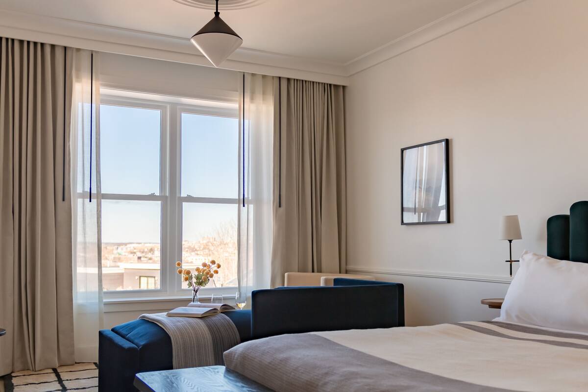 1 bedroom, hypo-allergenic bedding, in-room safe, blackout curtains