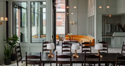 Longfellow Hotel