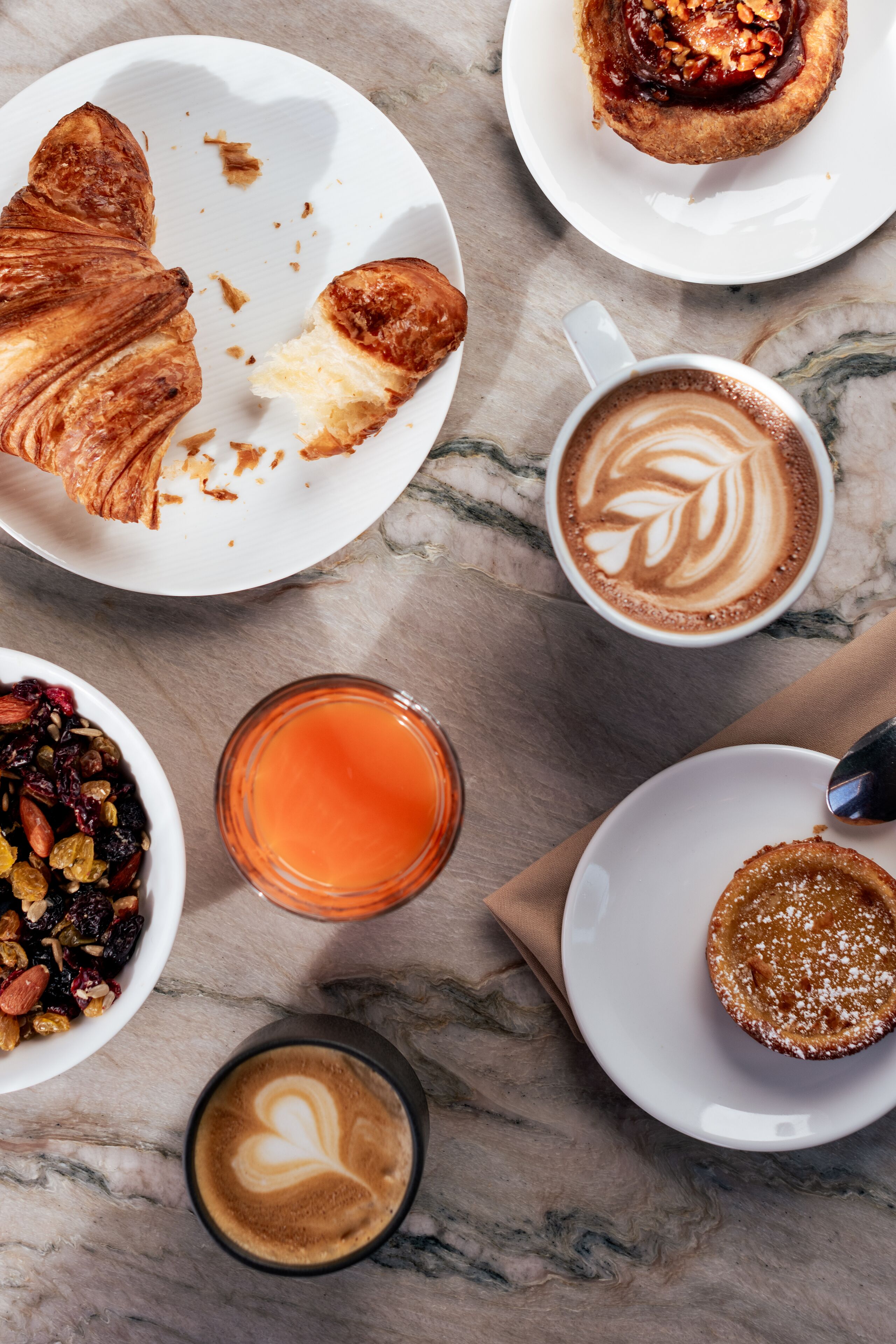 daily cooked-to-order breakfast for a fee