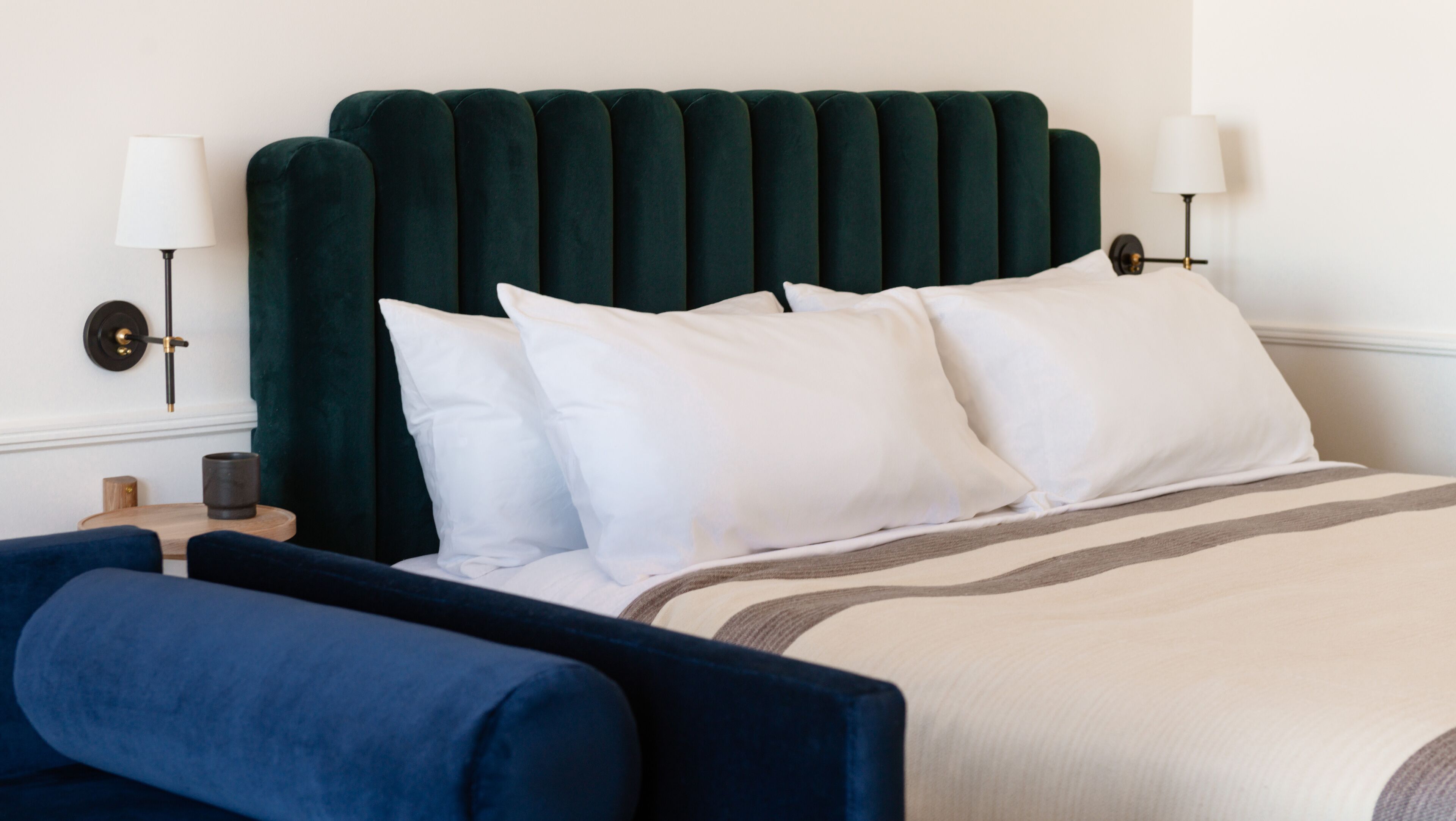 business room | 1 bedroom, hypo-allergenic bedding, in-room safe, blackout curtains