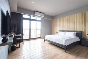 Vila luxo | 5 quartos, quartos à prova de som, Wi-Fi de cortesia, roupa de cama