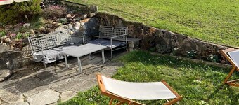 Stylish 4 1/2-room garden/holiday apartment with lots of privacy