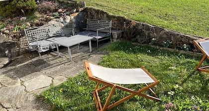 Stylish 4 1/2-room garden/holiday apartment with lots of privacy