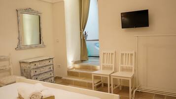 1 slaapkamer, een strijkplank/strijkijzer, gratis wifi, beddengoed