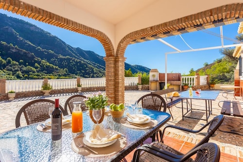 Cortijo Mari Carmen - Three Bedroom Villa, Sleeps 6