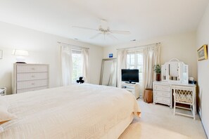 4 Schlafzimmer, Bügeleisen/Bügelbrett, Internetzugang, Bettwäsche