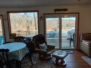 Smart TV, DVD player, video library, stereo