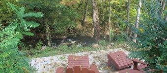The House in the Holla at the foot of Shenandoah National Park
