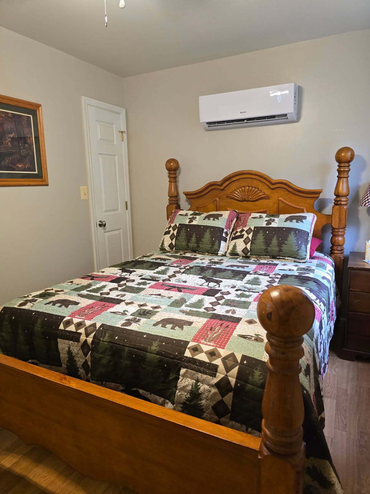 2 bedrooms, iron/ironing board, travel cot, free WiFi