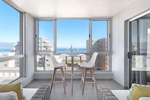 Apartment (2 Bedrooms) | Interior - Ocean View 503 (Cape Town)