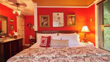 1 bedroom, individually decorated, individually furnished, desk