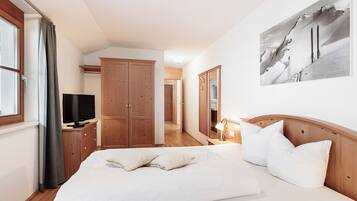 Appartement Majestueux, balcon, vue montagne | Espace de travail pour ordinateur portable, Wi-Fi gratuit