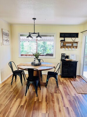 تناول الطعام