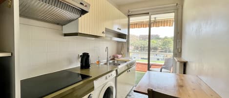 Fridge, microwave, coffee/tea maker