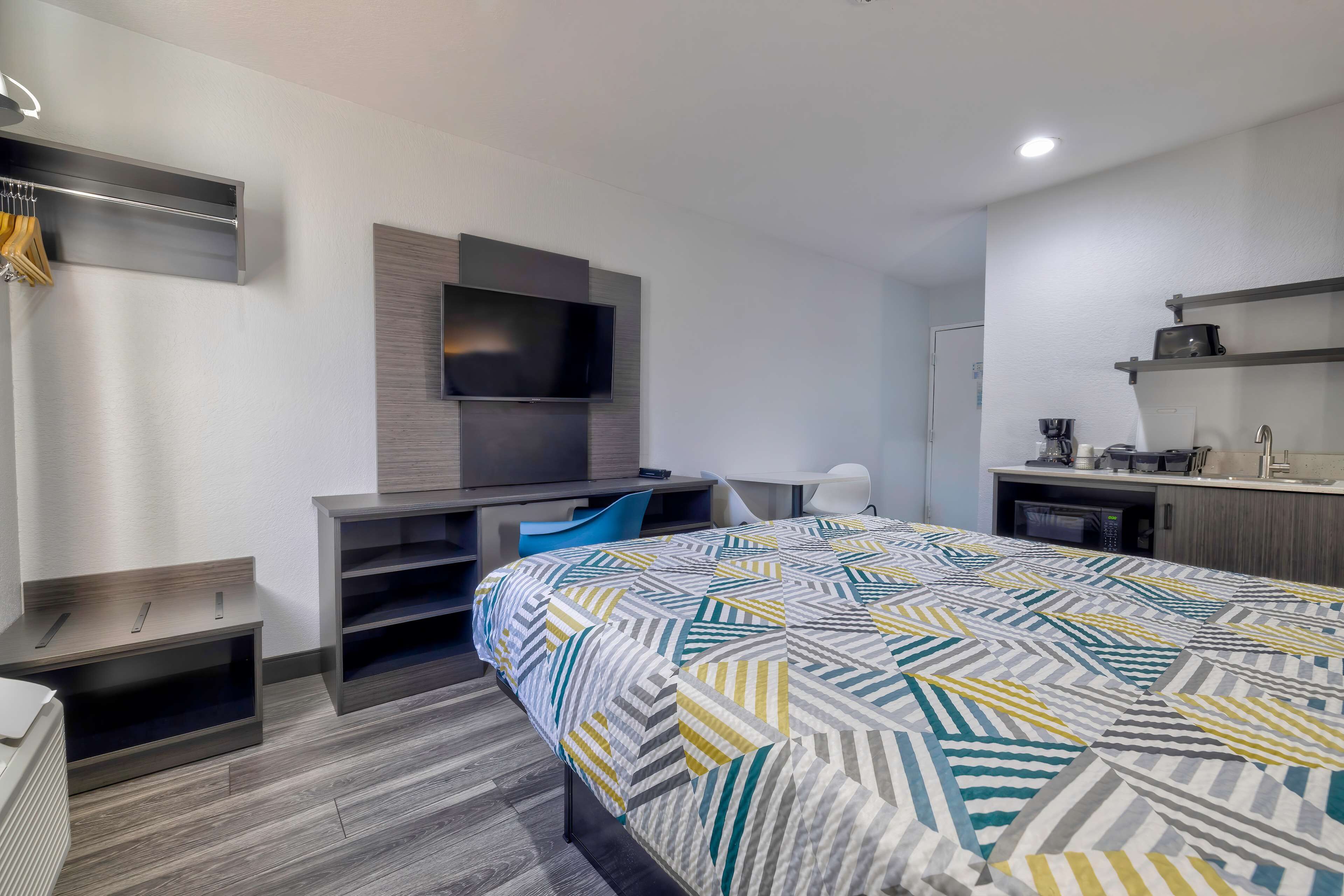 Photo - Studio 6 Little Rock AR South