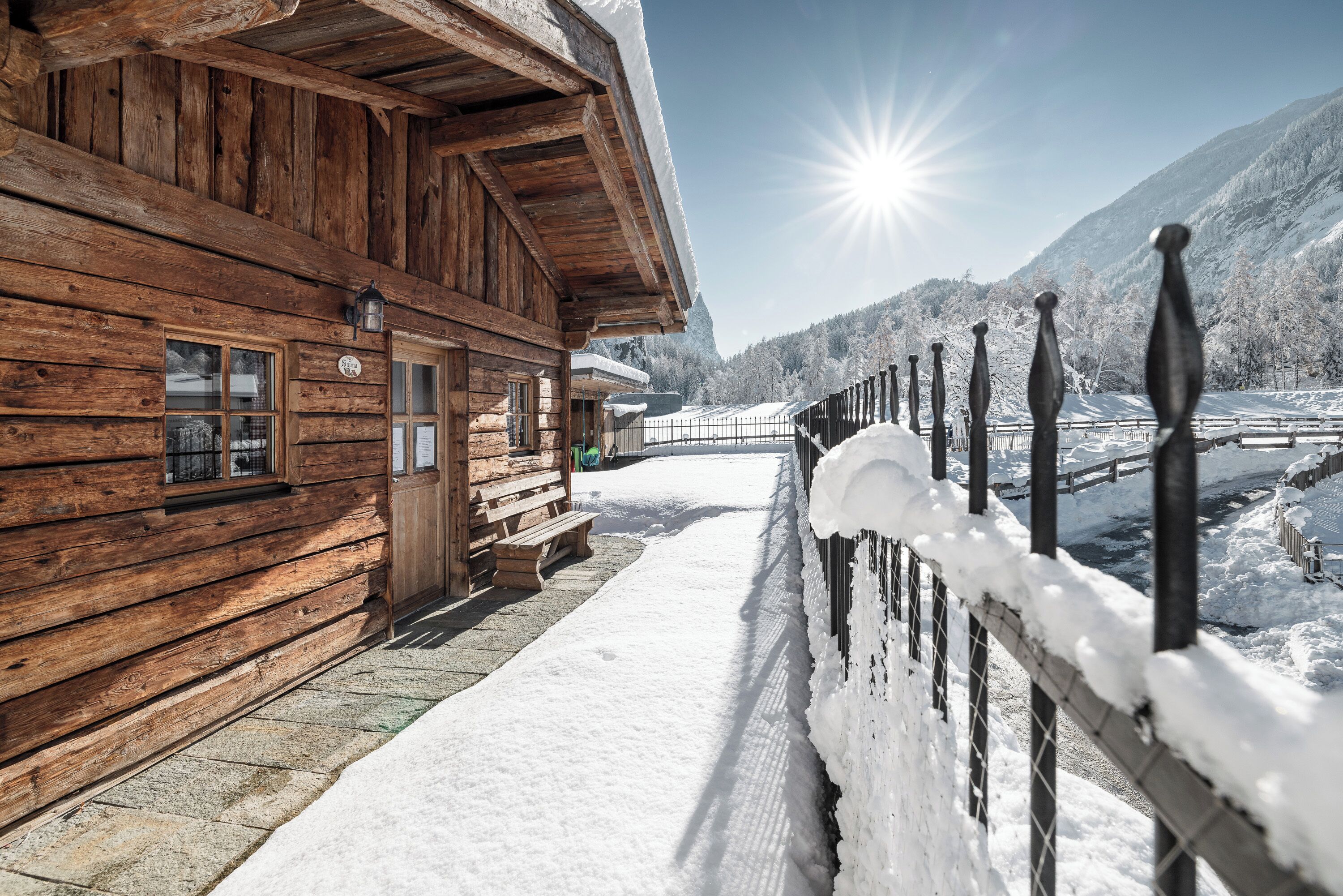 تفاصيل الفندق من الداخل