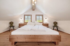 Grand Apartment, Balcony, Mountain View | 2 bedrooms, blackout drapes, soundproofing, iron/ironing board - MYALPS Mühlhof (Oetz)