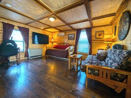 Comfort House (Guesthouse 1) | Living area | Smart TV, Netflix, streaming services