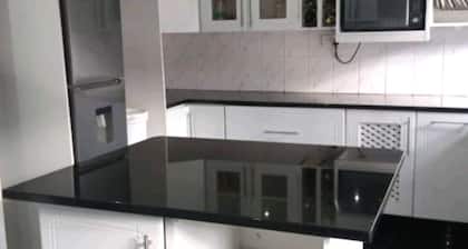 Mart's Place ; Full Solar Power + Wi-fi