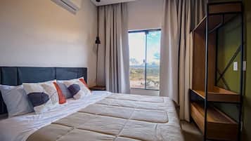 1 habitación, escritorio, wifi y ropa de cama