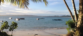 Nyang Ebay Surf Camp