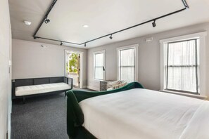 Yellow Room | Frette Italian sheets, premium bedding, pillowtop beds - Grand Maloney Hotel (Key West)