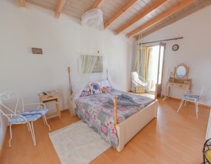 2 bedrooms, iron/ironing board, free WiFi, bed sheets - Luxury Garden Villa • Outdoor Spa Bath • Serenity Retreat (Samos)